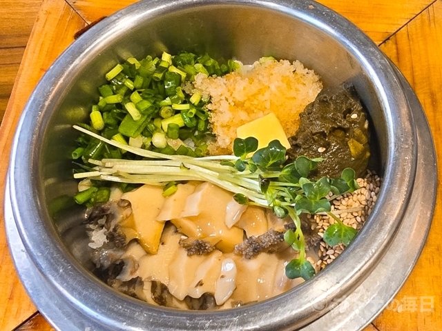 韓国グルメ　益善洞　鐘路3街　釜飯　あわび釜飯　ナス釜飯　ステーキ釜飯